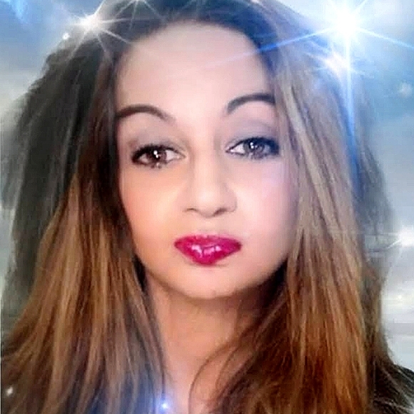 Meet your Posher, Kimi - Picture 5 of 5